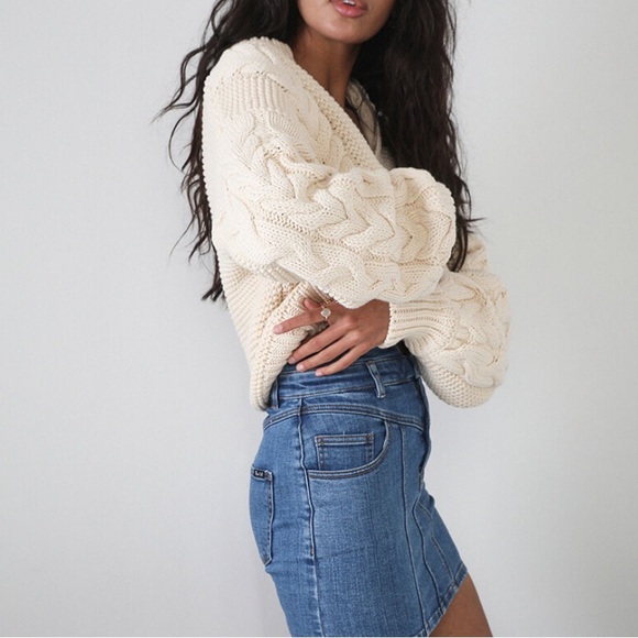 Bardot Zoe Zip Cable Knot Sweater NWT Size Medium - Picture 3 of 11